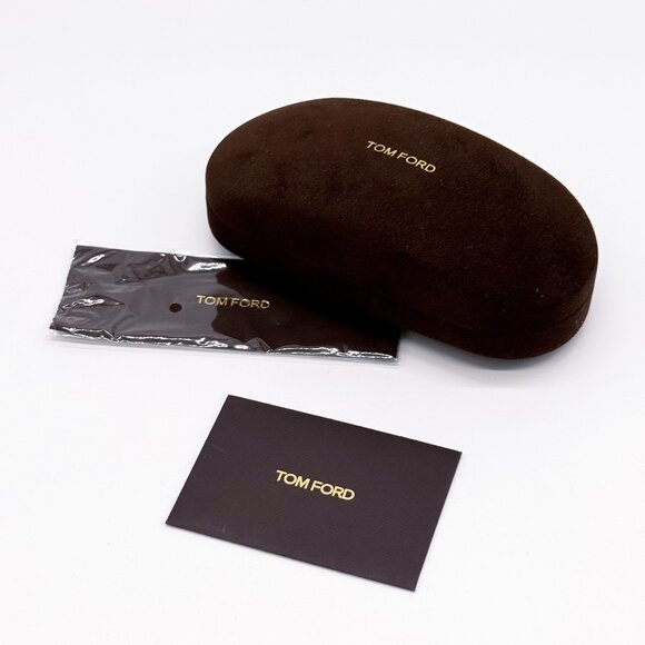 NEW TOM FORD CARA TF940 01B WOMEN CAT EYE SUNGLASSES FT0940/S BLACK - Picture 12 of 12